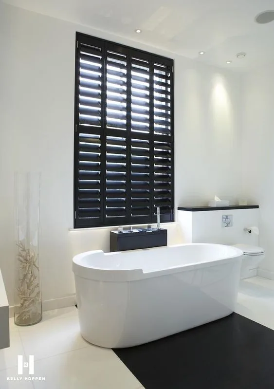 CUSTOM COLOURED PLANTATION SHUTTERS MAKE A STATEMENT