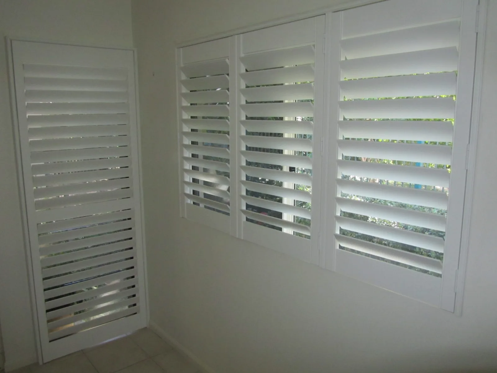 TOWNSVILLE SHUTTERS